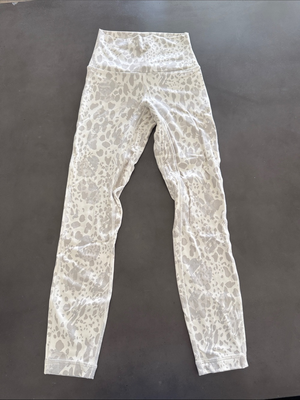 lululemon athletica Align High-Rise Animal Print Leggings Never Worn
